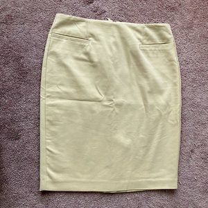 COPY - Vince Camuto tan pencil skirt. Size 6. Excellent used condition, like ne…
